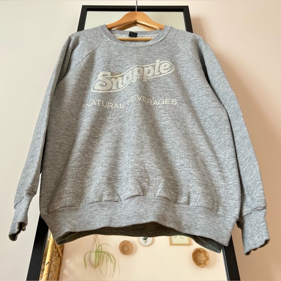 Vintage 80s Snapple crewneck sweater sweatshirt snack drinks Screen Stars Tee - Picture 7 of 15